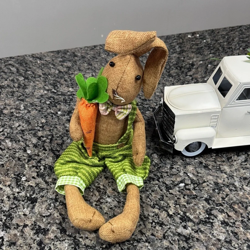 Easter Bunny and White Truck Home Accent EUC